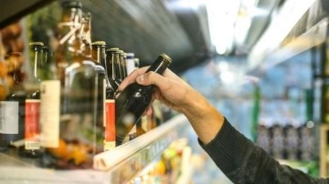 Suudi Arabistan devrim yaptı! İlk alkollü içecek mağazasını açıyor