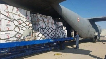 Türkiye'den Cezayir'e Kızılay yardımı
