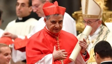 Vatikan'da yolsuzluğa karışan kardinale 5,5 yıl hapis cezası