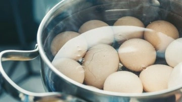 Yumurta pişirirken herkes bu 5 hatayı yapıyor: Yumurtanın çatlamaması için uzak durun