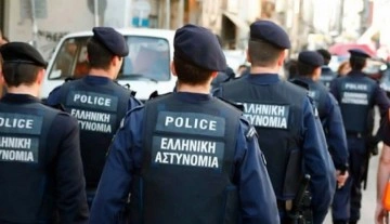 Yunanistan'da baron operasyonu: 585 kilo kokain ele geçirildi