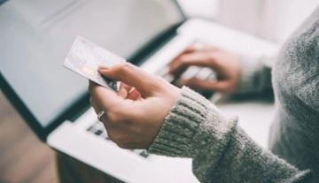 Yurt dışından online alışverişi pahalılık patlattı